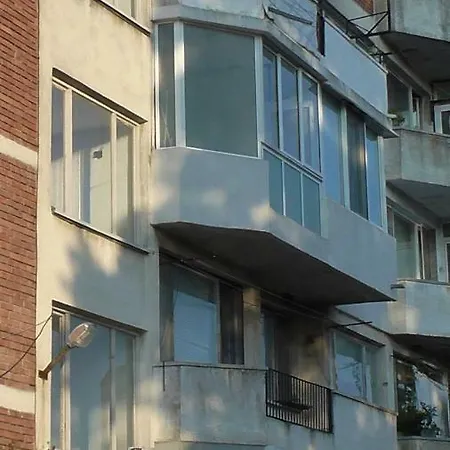 Appartement флора - гр.приморско ммц *