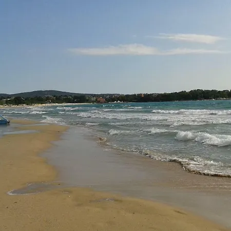 Appartement флора - гр.приморско ммц