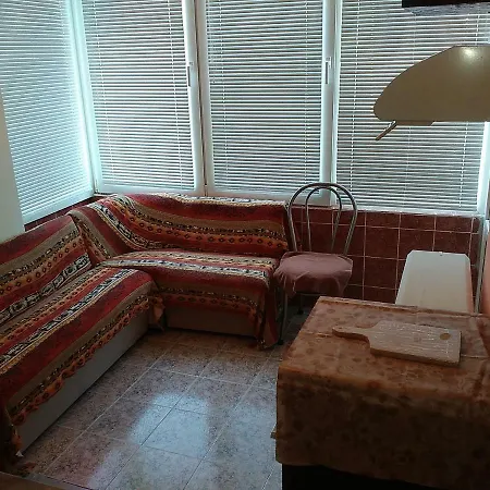 Apartman флора - гр.приморско ммц *