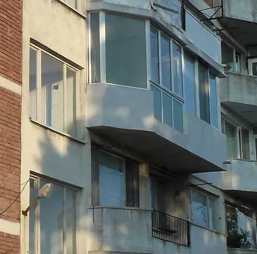 Apartment флора - гр.приморско ммц *