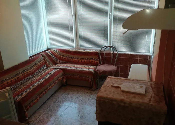 Apartment флора - гр.приморско ммц *